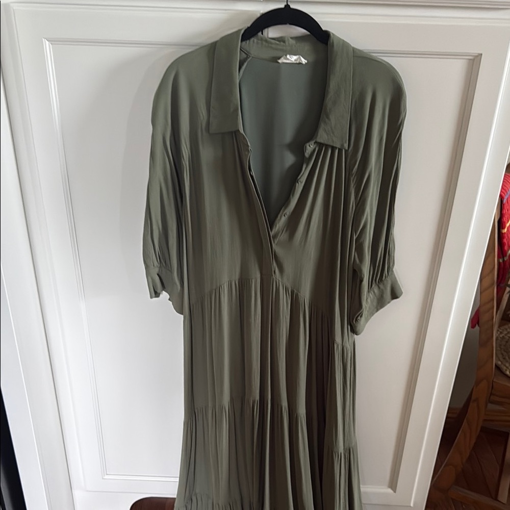 A loves A- Tiered Waistless Midi Shirt Dress